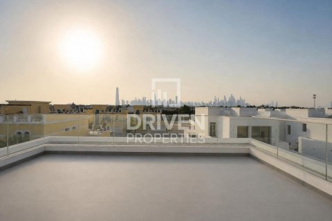 Villa in Jumeirah Park, Dubai 5 bedrooms, 560.95 sq.m. № 143045 - photo 30