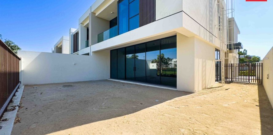 Villa à Dubai, 4 chambres, 312 m², № 40548