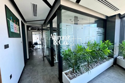 Снять в аренду офис в Джумейра Лейк Тауэрс, Дубай: 100м², № 111538 - фото 16