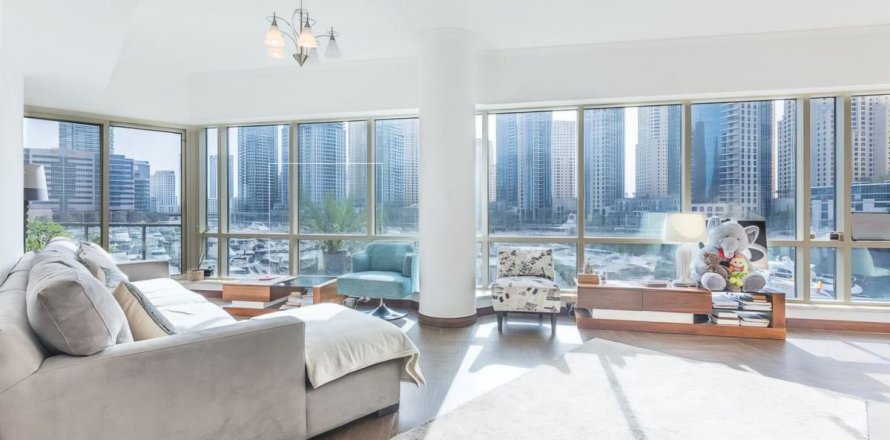 Apartment in Dubai Marina, Dubai 2 bedrooms, 147.8 sq.m. № 72315