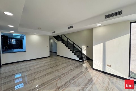 Villa in Dubai 4 bedrooms, 198.3 sq.m. № 72304 - photo 1