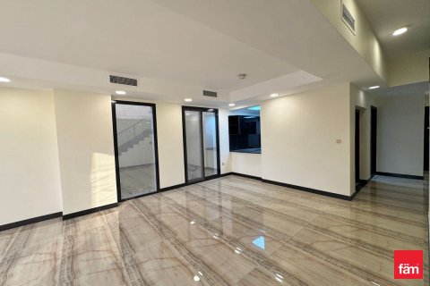 Villa in Dubai 4 bedrooms, 198.3 sq.m. № 72304 - photo 10