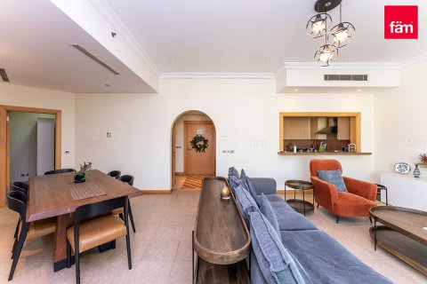Снять в аренду квартиру в Пальме Джумейре, Дубай: 2 спальни, 148м², № 112825 - фото 3
