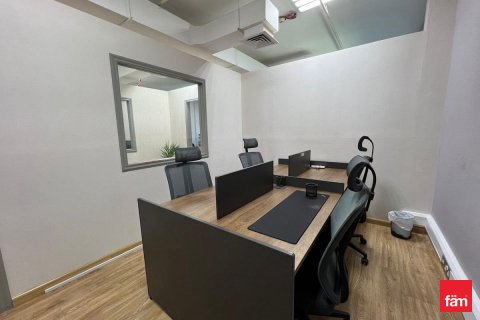 Bureau à Business Bay, Dubai, 94.4 m², № 85998 - photo 5