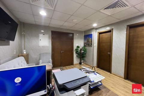 Bureau à Business Bay, Dubai, 94.4 m², № 85998 - photo 12