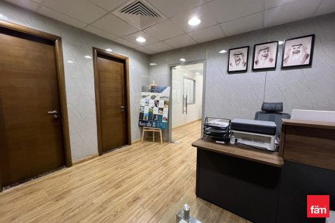 Bureau à Business Bay, Dubai, 94.4 m², № 85998 - photo 11