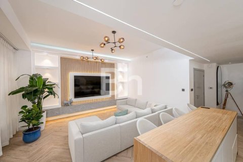 Apartment in Jumeirah Beach Residence, Dubai 2 bedrooms, 119 sq.m. № 57247 - photo 18