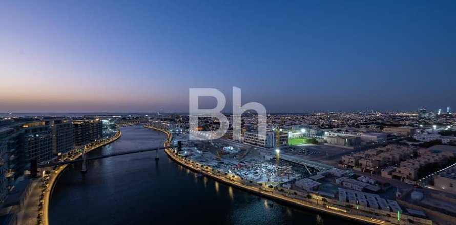 Apartamento en Al Wasl, Dubai, 2 dormitorios, 147 m², № 24042