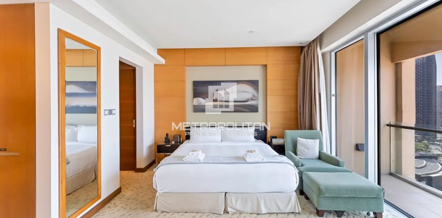 Apartment in The Address Dubai Mall, Downtown Dubai (Downtown Burj Dubai), Dubai studio, 51 sq.m. № 16046