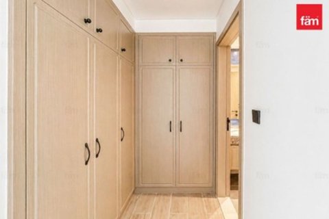 Townhouse in Dubai 4 bedrooms, 210.8 sq.m. № 111934 - photo 4
