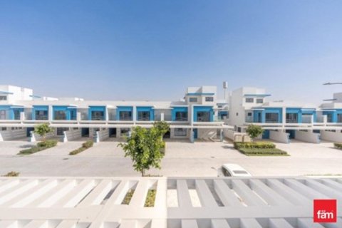 Townhouse in Dubai 4 bedrooms, 210.8 sq.m. № 111934 - photo 2