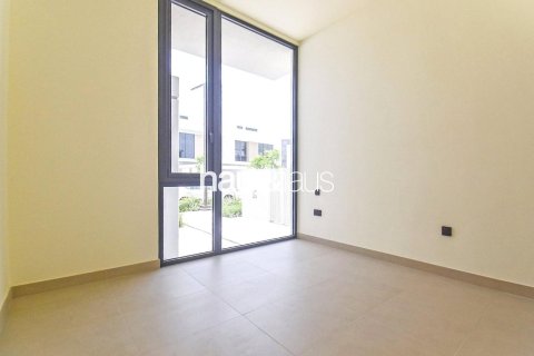 Villa in Dubai Hills Estate, Dubai 4 bedrooms, 313 sq.m. № 43232 - photo 15