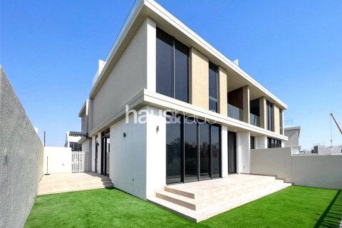 Villa in Dubai Hills Estate, Dubai 4 bedrooms, 313 sq.m. № 43232 - photo 1
