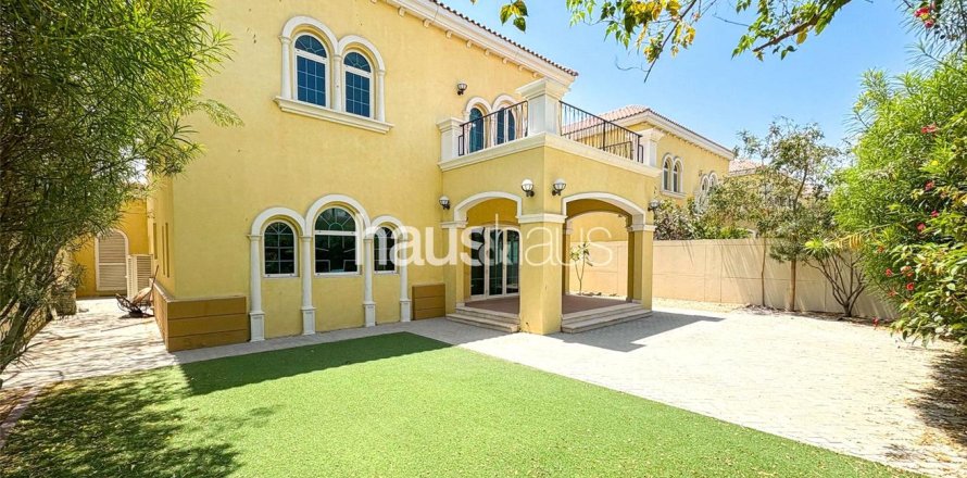 Вилла в Legacy, Jumeirah Park, Дубай, 3 спальни, 328м², № 43234