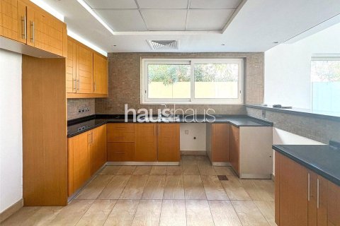 Villa à Legacy, Jumeirah Park, Dubai, 4 chambres, 386 m², № 43233 - photo 2
