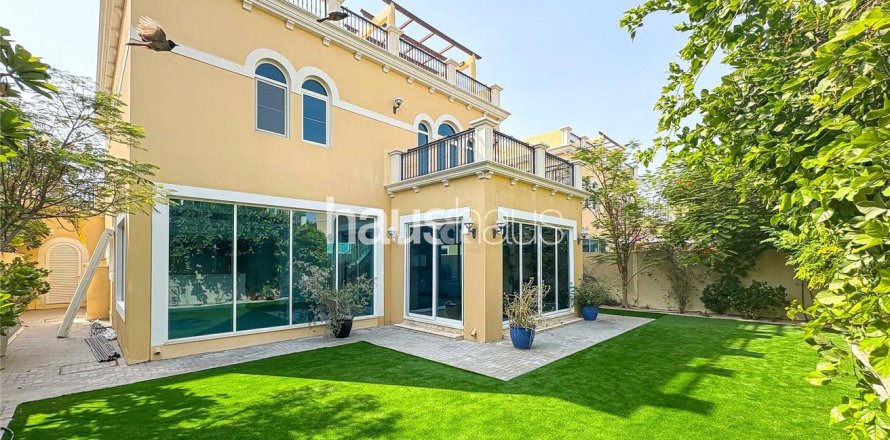 Вилла в Legacy, Jumeirah Park, Дубай, 4 спальни, 386м², № 43233