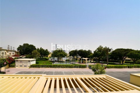 Villa in The Springs, Dubai 2 bedrooms, 153 sq.m. № 43223 - photo 1