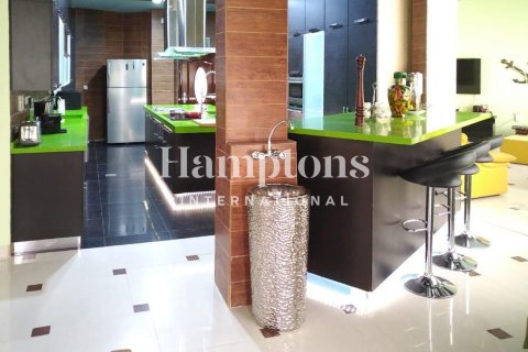 Villa à Emirates Hills, Dubai, 7 chambres, 1723.71947491 m², № 94522 - photo 2