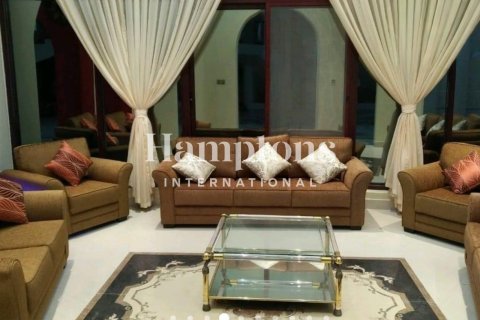 Villa à Emirates Hills, Dubai, 7 chambres, 1723.71947491 m², № 94522 - photo 20