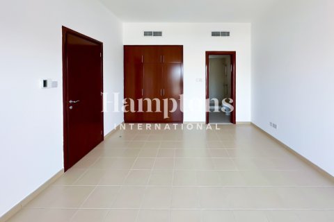 Villa en Dubai Science Park, Dubai, 5 dormitorios, 792.18388100 m², № 94520 - foto 16