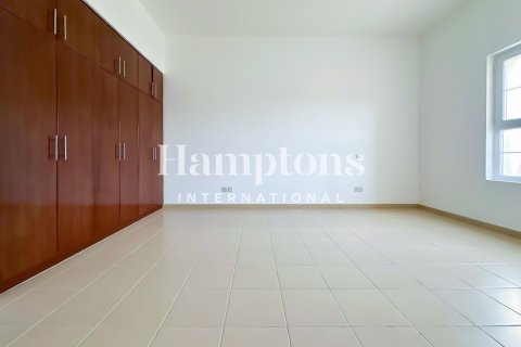 Villa en Dubai Science Park, Dubai, 5 dormitorios, 792.18388100 m², № 94520 - foto 25