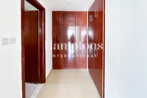 Villa en Dubai Science Park, Dubai, 5 dormitorios, 792.18388100 m², № 94520 - foto 21