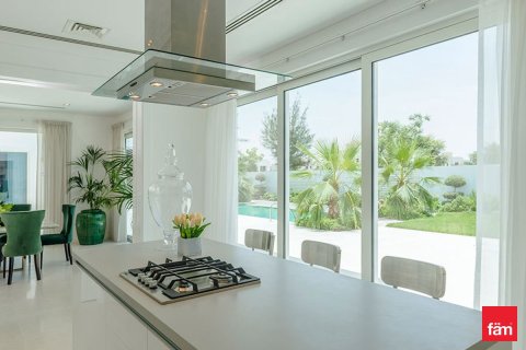 Снять в аренду виллу в Аль-Барари, Дубай: 5 спален, 1604м², № 110910 - фото 8