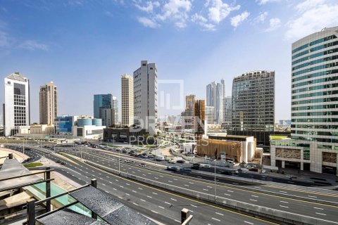 Apartment in Downtown Dubai (Downtown Burj Dubai), Dubai 3 bedrooms, 160.44 sq.m. № 135885 - photo 23