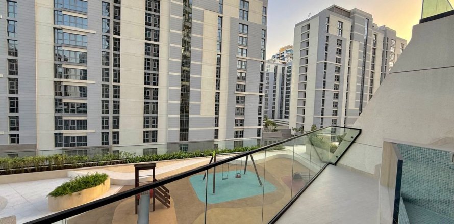 Apartment in Dubai 1 bedroom, 73.8 sq.m. № 70510