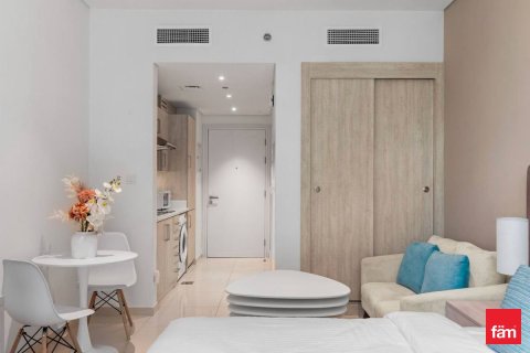 Apartment in Palm Jumeirah, Dubai 32.7 sq.m. № 70522 - photo 1