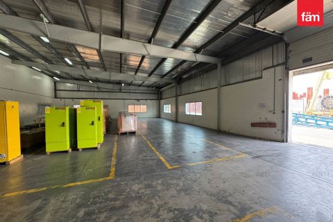 Warehouse in Al Quoz, Dubai 204.4 sq.m. № 94722 - photo 9