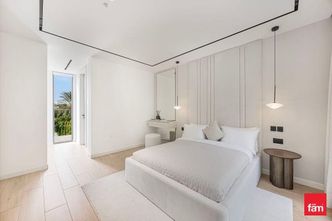 Villa in Jumeirah Islands, Dubai 4 bedrooms, 957.8 sq.m. № 94713 - photo 25