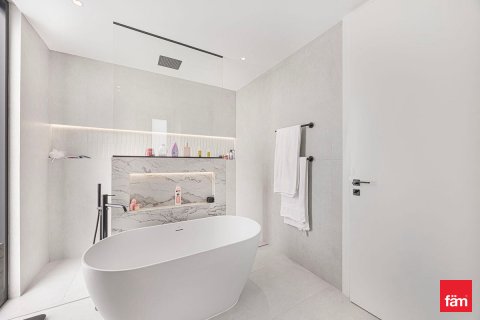 Villa in Jumeirah Islands, Dubai 4 bedrooms, 957.8 sq.m. № 94713 - photo 21