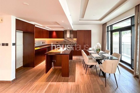 Apartment in The Lofts, Downtown Dubai (Downtown Burj Dubai), Dubai 2 bedrooms, 184 sq.m. № 44691 - photo 4