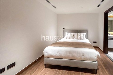 Apartment in The Lofts, Downtown Dubai (Downtown Burj Dubai), Dubai 2 bedrooms, 184 sq.m. № 44691 - photo 13