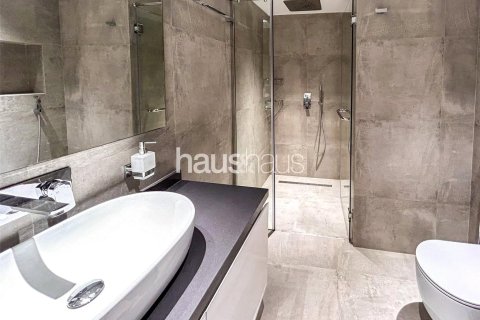 Apartment in The Lofts, Downtown Dubai (Downtown Burj Dubai), Dubai 2 bedrooms, 184 sq.m. № 44691 - photo 16