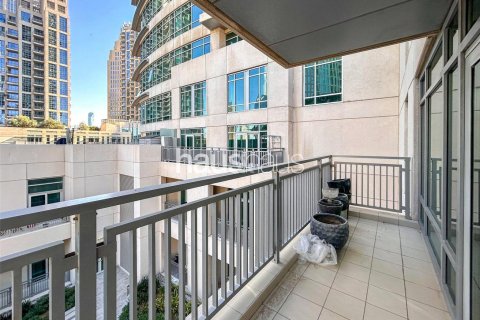 Apartment in The Lofts, Downtown Dubai (Downtown Burj Dubai), Dubai 2 bedrooms, 184 sq.m. № 44691 - photo 22