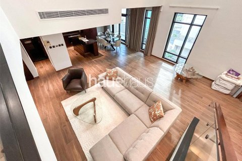 Apartment in The Lofts, Downtown Dubai (Downtown Burj Dubai), Dubai 2 bedrooms, 184 sq.m. № 44691 - photo 6