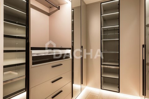 Villa in Jumeirah Islands, Dubai 5 bedrooms, 557 sq.m. № 104715 - photo 23