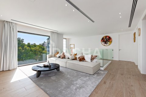 Villa in Jumeirah Islands, Dubai 5 bedrooms, 557 sq.m. № 104715 - photo 11