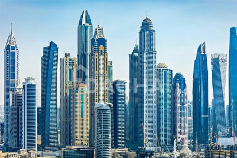 Apartment in EMAAR Beachfront, Dubai Harbour, Dubai 2 bedrooms, 134 sq.m. № 104725 - photo 24