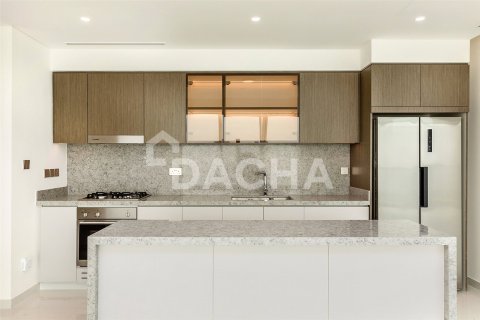 Apartment in EMAAR Beachfront, Dubai Harbour, Dubai 2 bedrooms, 134 sq.m. № 104725 - photo 6