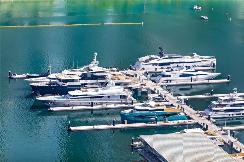 Apartment in EMAAR Beachfront, Dubai Harbour, Dubai 2 bedrooms, 134 sq.m. № 104725 - photo 25