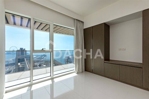 Apartment in EMAAR Beachfront, Dubai Harbour, Dubai 2 bedrooms, 134 sq.m. № 104725 - photo 15