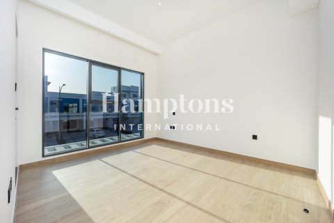 Снять в аренду таунхаус в Damac Lagoons, Дубай: 4 спальни, 143.99965000м², № 90712 - фото 11