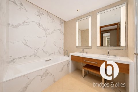 Apartamento en Downtown Dubai (Downtown Burj Dubai), Dubai, 2 dormitorios, 114 m², № 141869 - foto 24