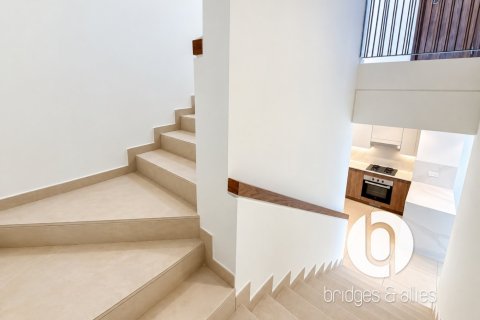 Adosado en Tilal Al Ghaf, Dubai, 3 dormitorios, 199 m², № 141861 - foto 11