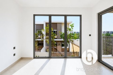 Adosado en Tilal Al Ghaf, Dubai, 4 dormitorios, 227 m², № 141858 - foto 16