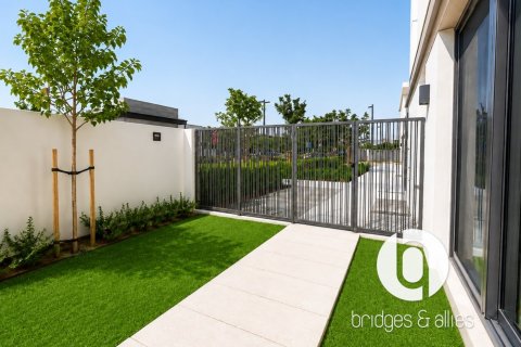 Adosado en Tilal Al Ghaf, Dubai, 4 dormitorios, 227 m², № 141858 - foto 23