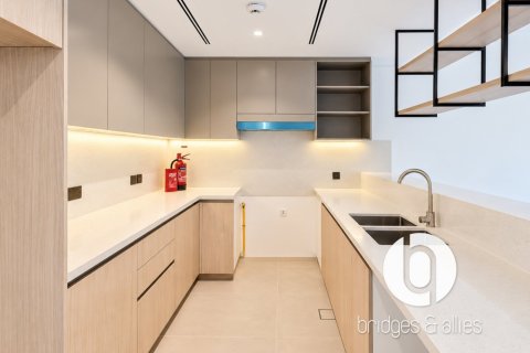 Adosado en Tilal Al Ghaf, Dubai, 3 dormitorios, 202 m², № 141868 - foto 7